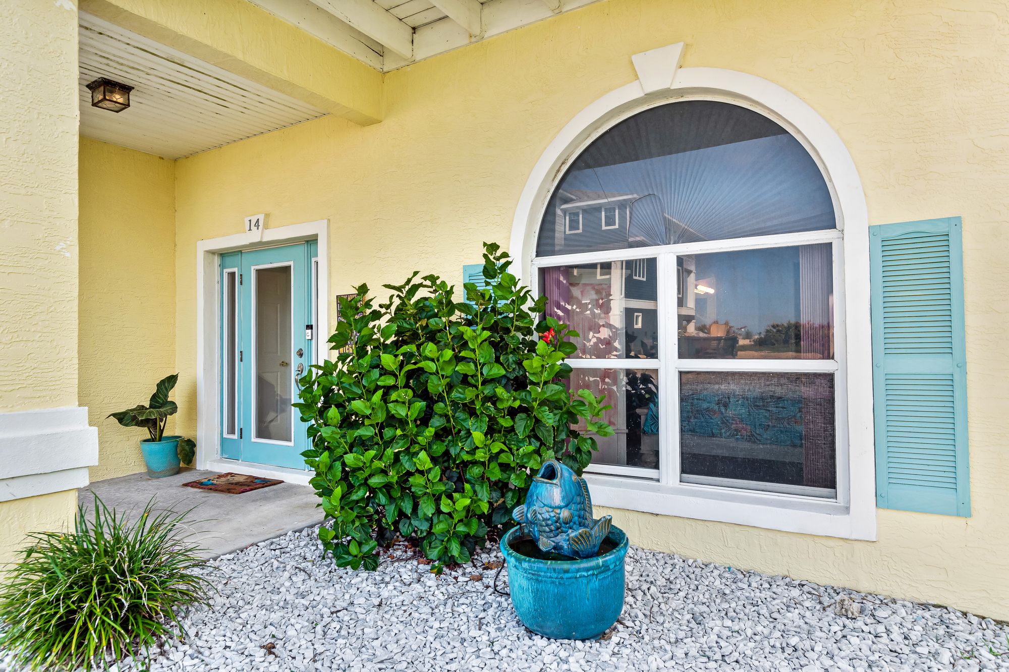 Sought-after Community: Inside This 2,533 sqft Lavish Palm Coast Luxury Residence