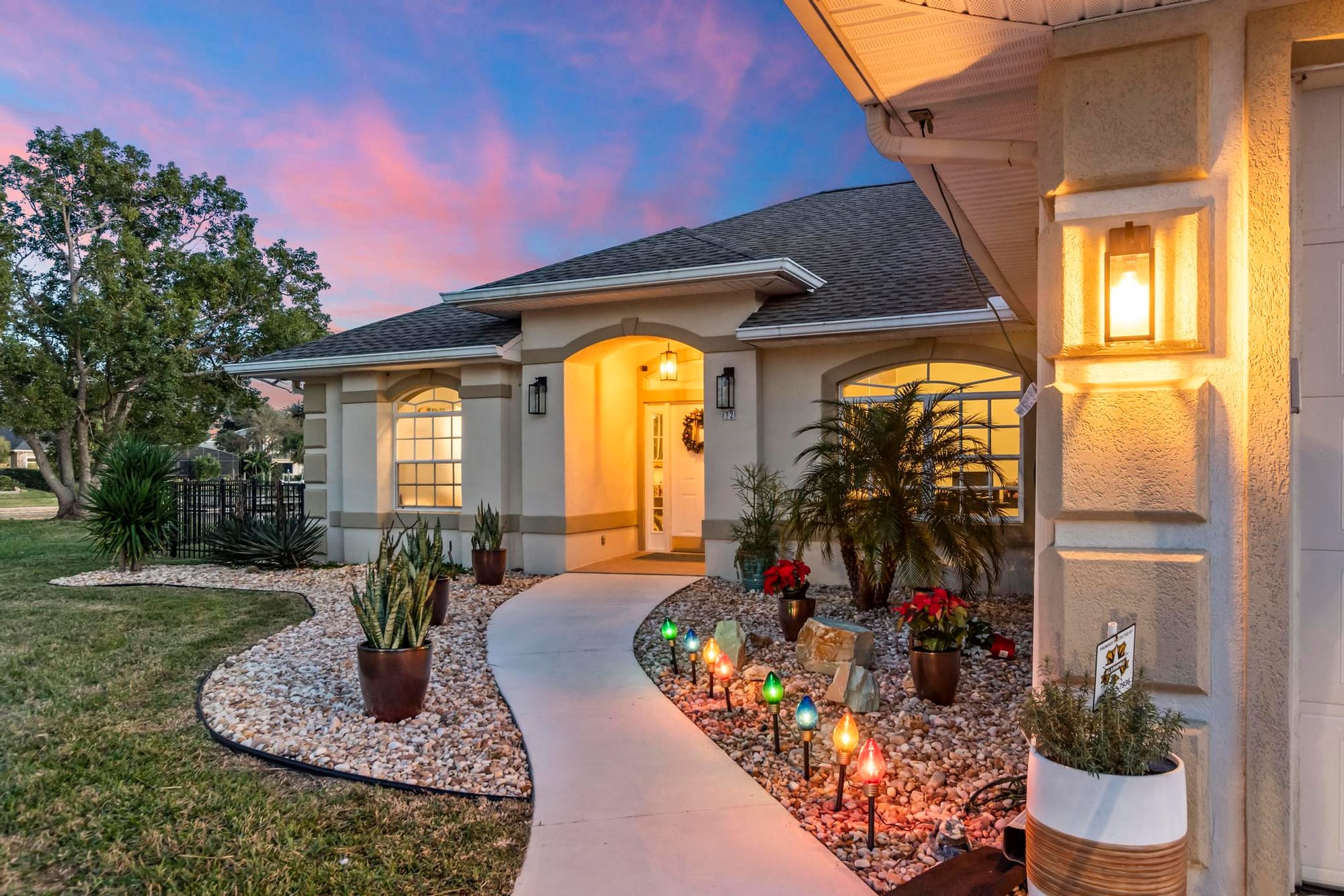 Virtual Open House Feature: Resort-Style Waterfront Retreat - Family Home in Palm Coast