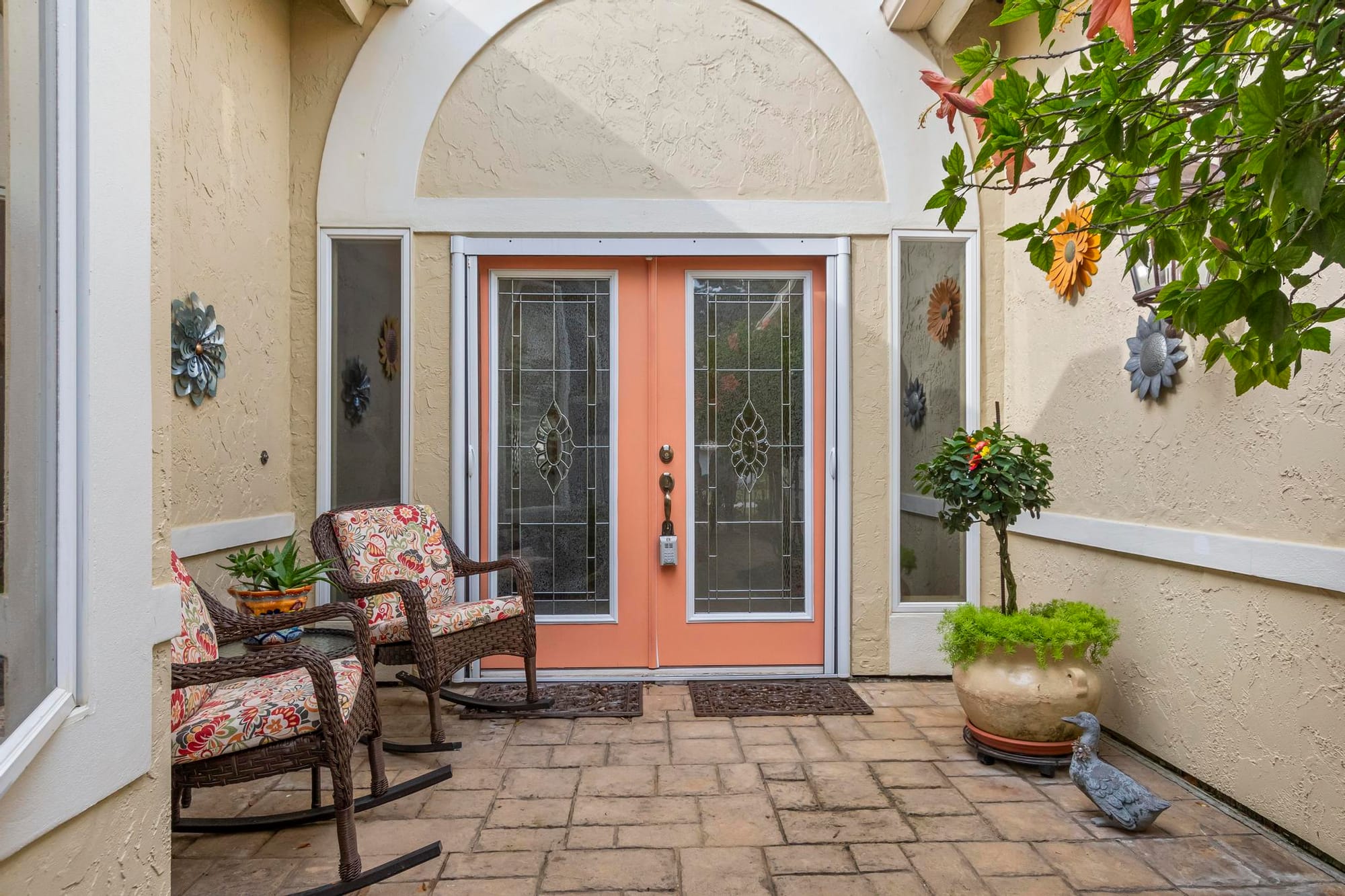 Virtual Open House Feature: Upgraded Golf Course Home - Family Home in Plantation Bay