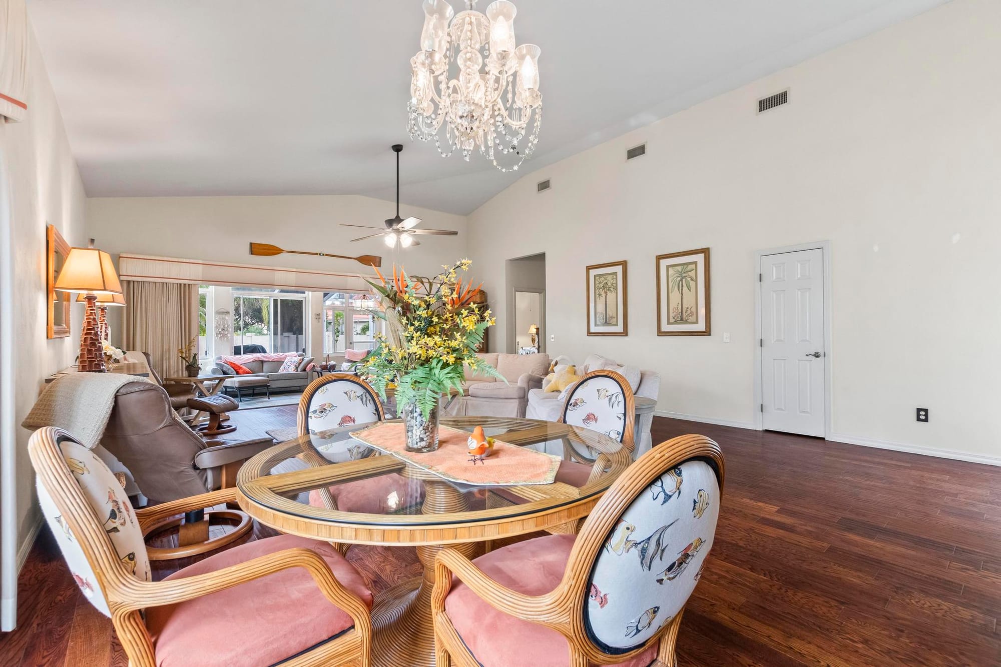 Virtual Open House Feature: Upgraded Golf Course Home - Family Home in Plantation Bay