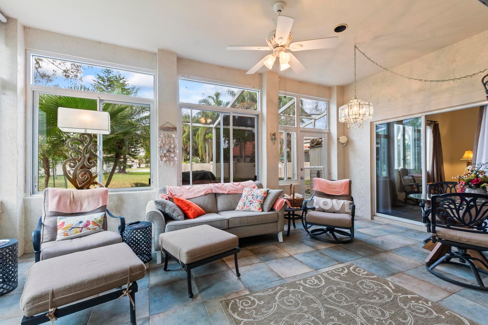 Virtual Open House Feature: Upgraded Golf Course Home - Family Home in Plantation Bay