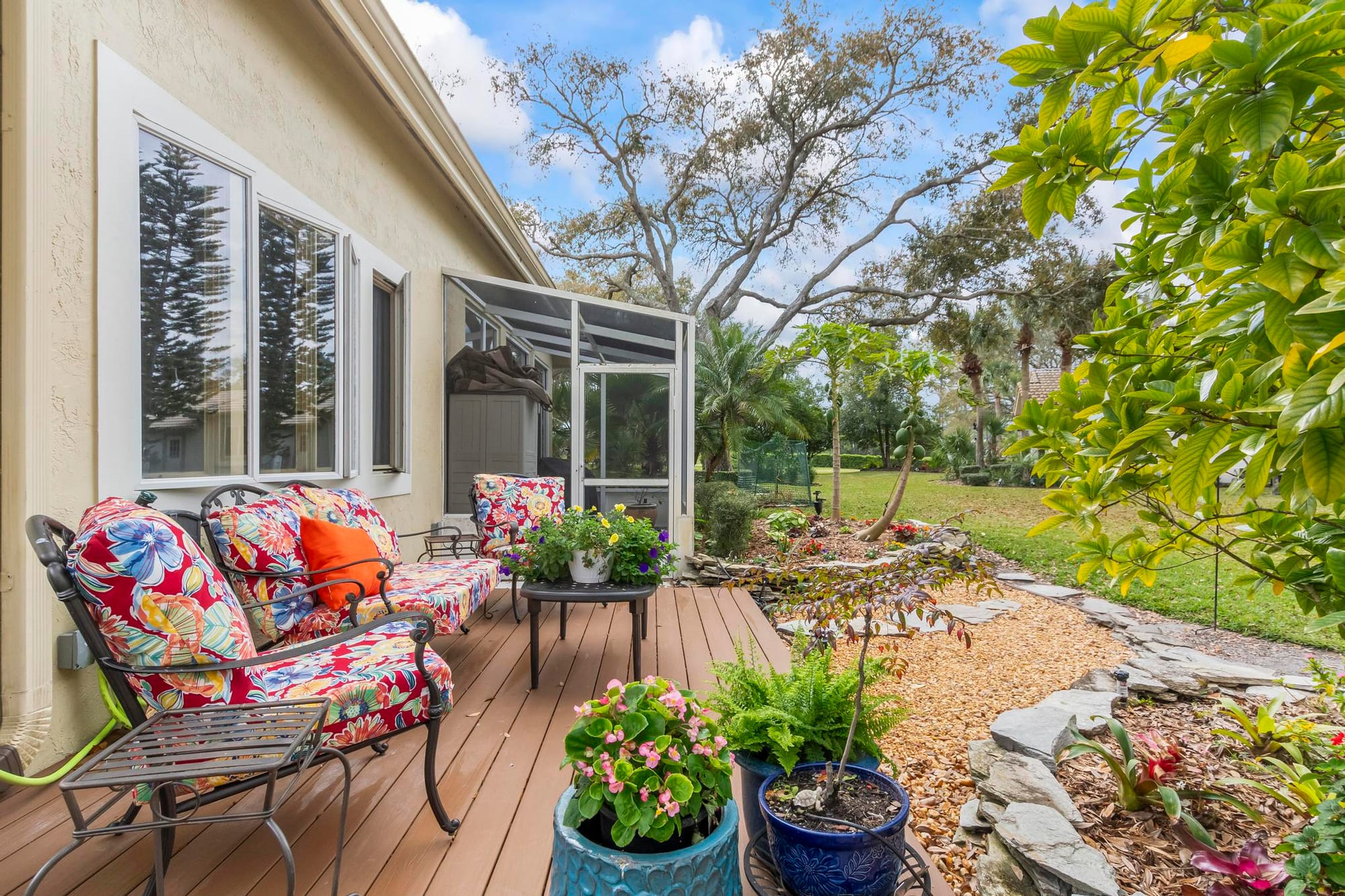 Virtual Open House Feature: Upgraded Golf Course Home - Family Home in Plantation Bay